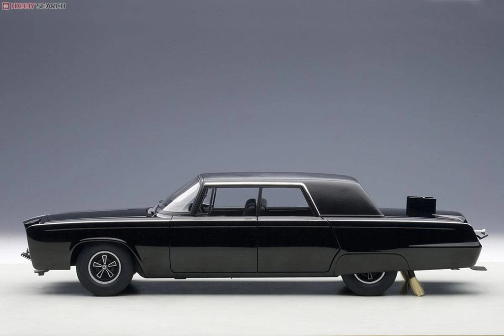 Black 1/18 Diecast Model Car D6906