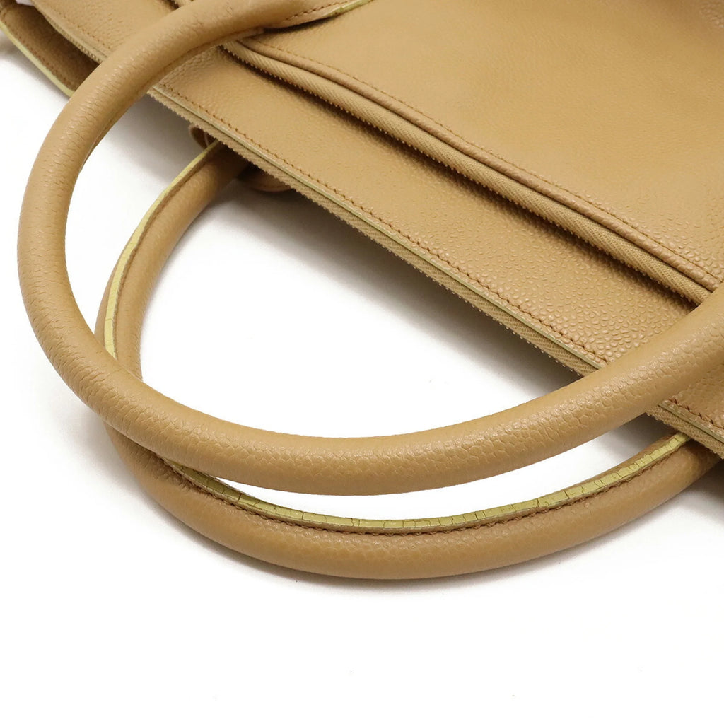 Pre-Owned Beige Caviar Skin Tote Bag P7502