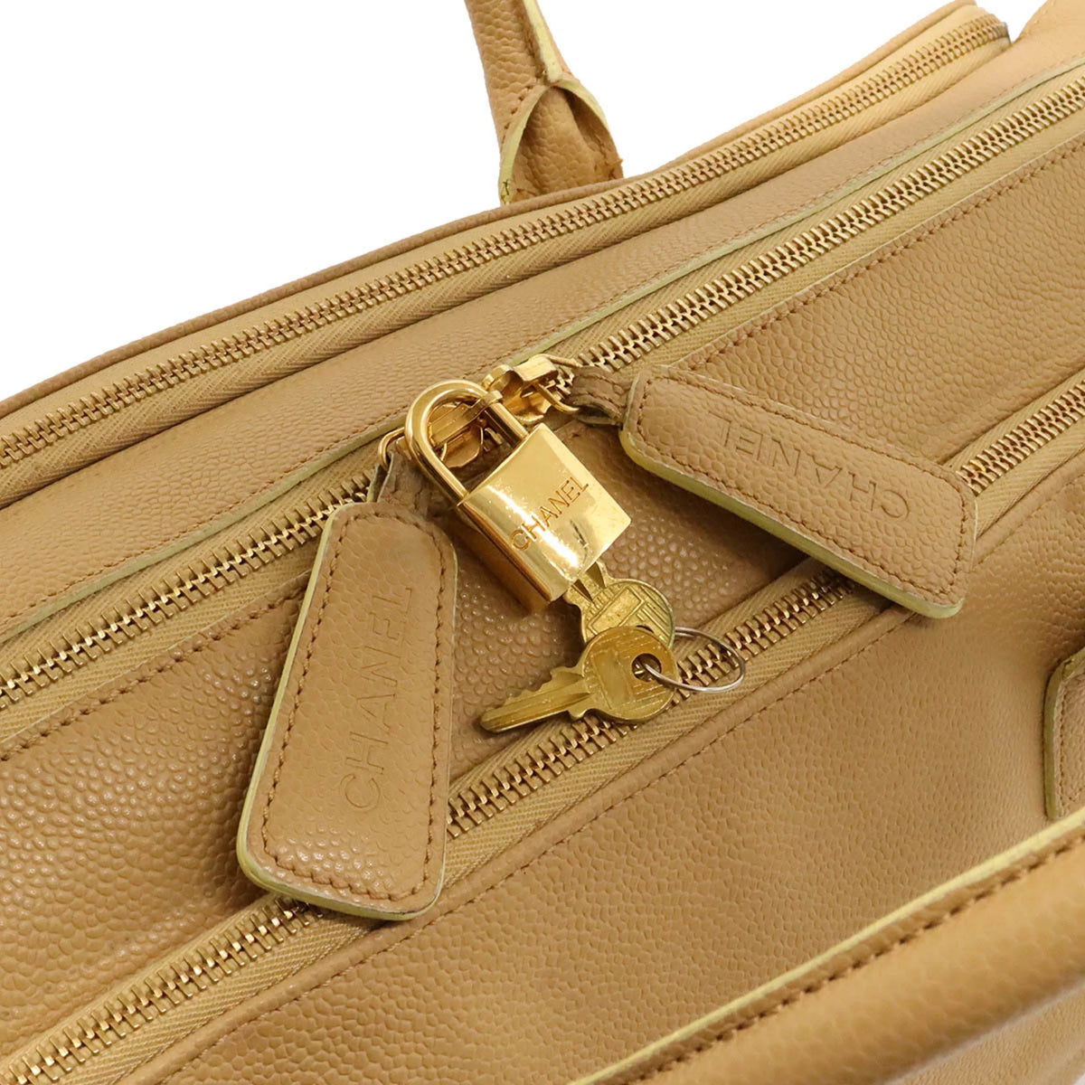 Pre-Owned Beige Caviar Skin Tote Bag P7502