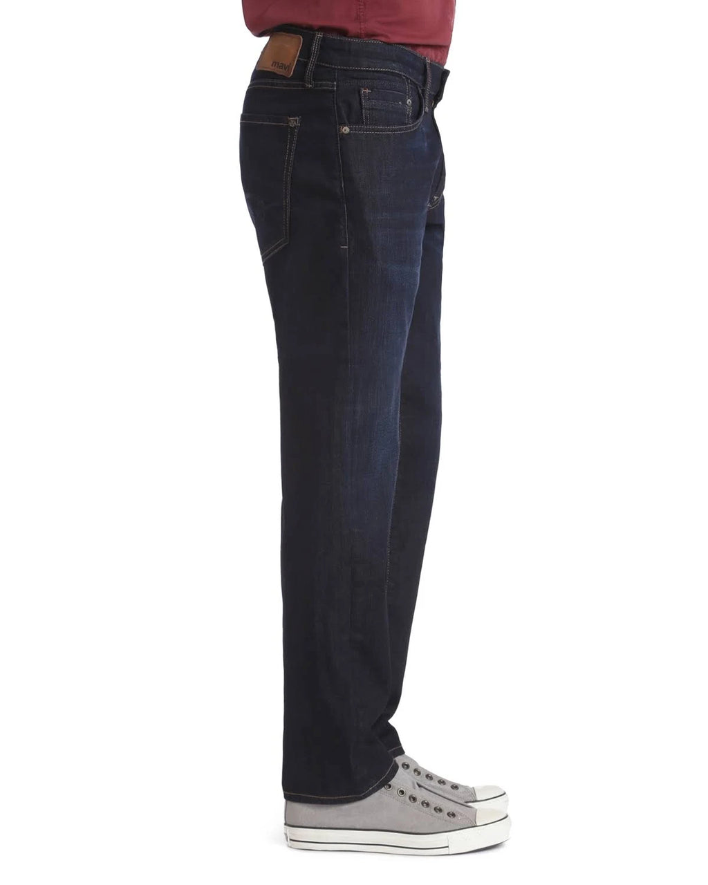 Marcus Slim Straight Jeans R7721
