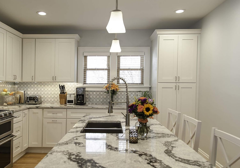 White Shaker Wall Cabinet Z97129