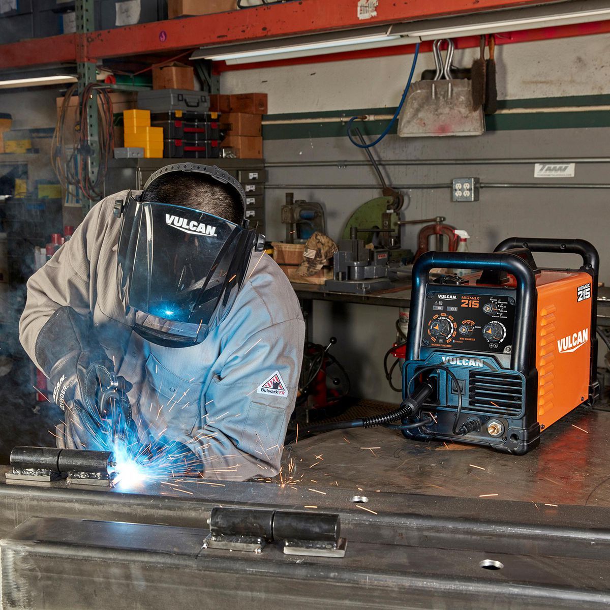 Industrial Welder with 120/240V Input L91804