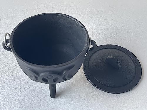 Cast Iron Cauldron with Lid and Handle L427123