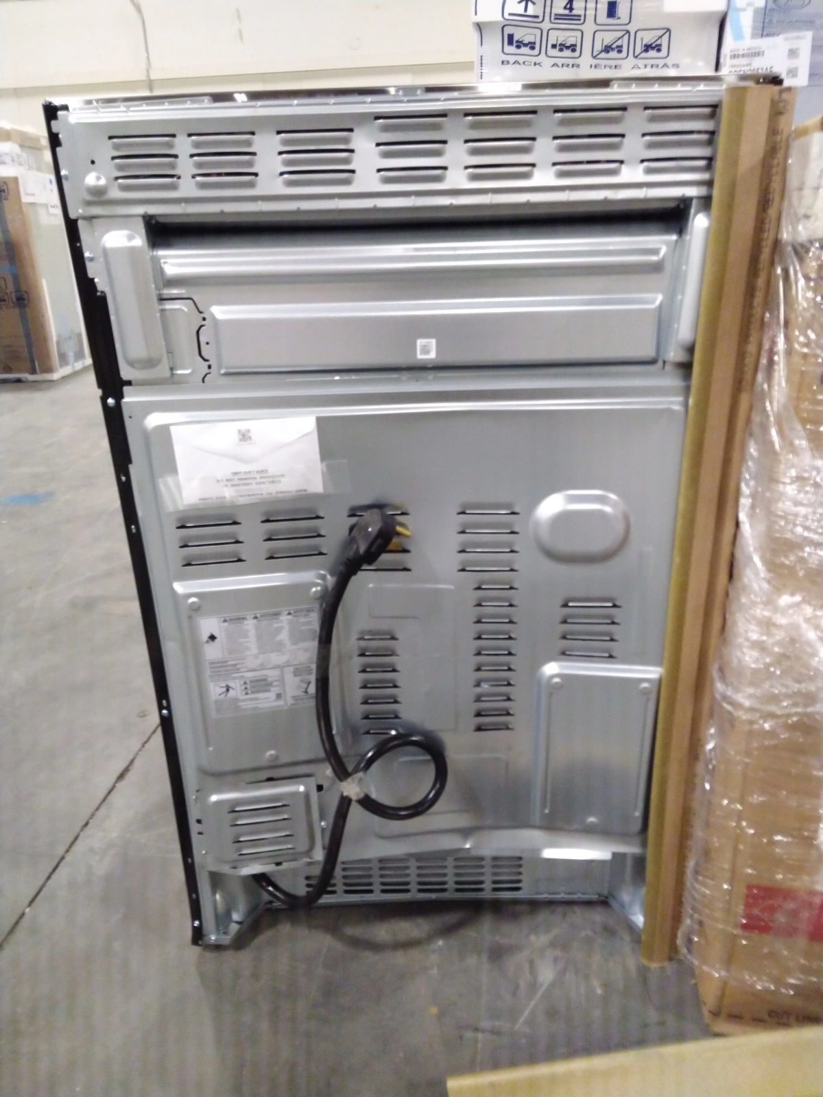 30 In. 6.3 Cu. Ft. Stainless Steel Electric Range T779654