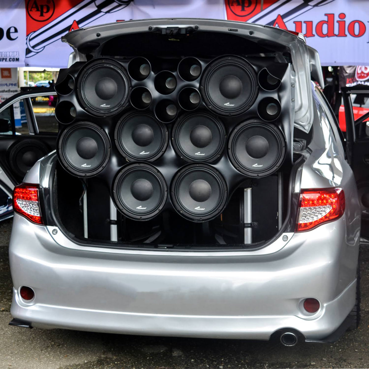 12 in. 800-Watt Car Audio Loudspeaker Z40295